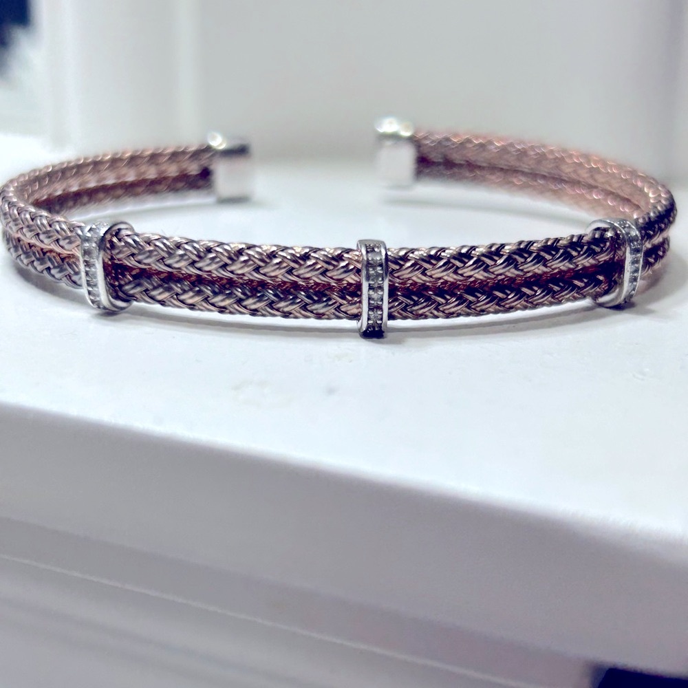 New in box Meshmerise diamond accent bracelet